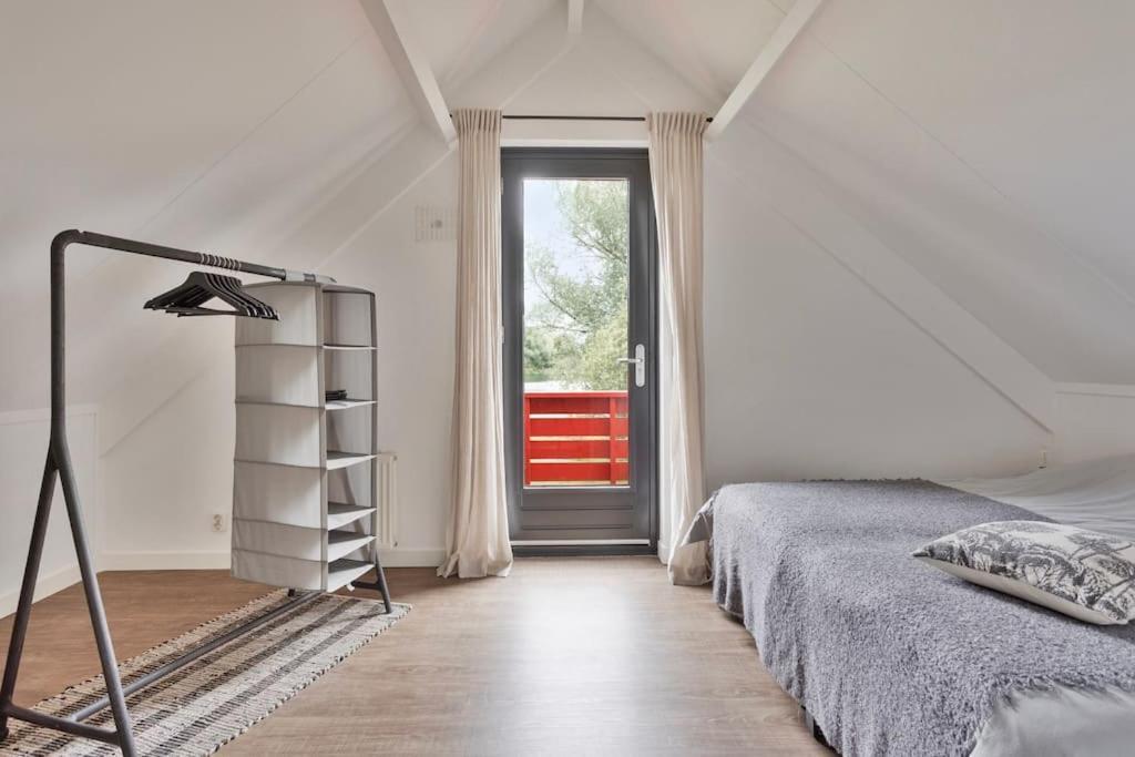 Vakantiehuis Aan Het Water -Incl Laadpaal- Ewijk ภายนอก รูปภาพ
