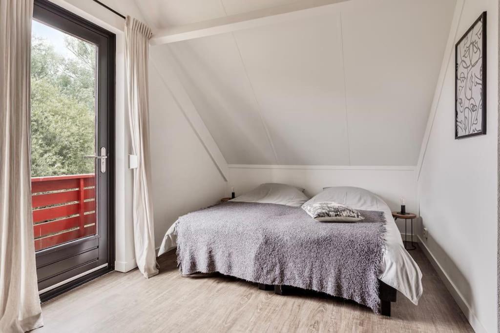 Vakantiehuis Aan Het Water -Incl Laadpaal- Ewijk ภายนอก รูปภาพ